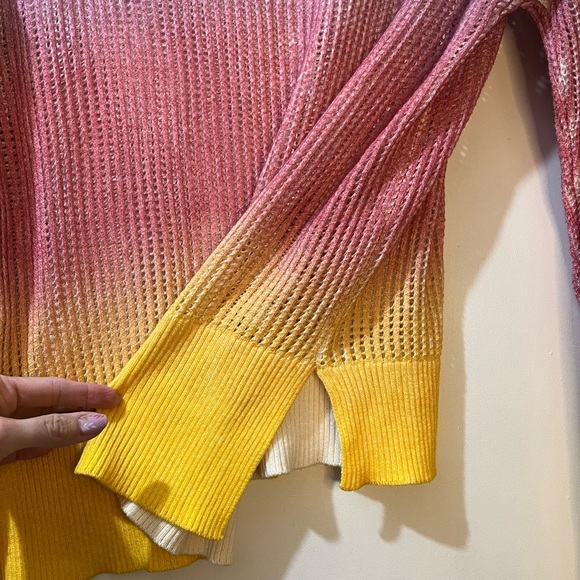 Soho Street knit sweater by NYC - Picture 4 of 4